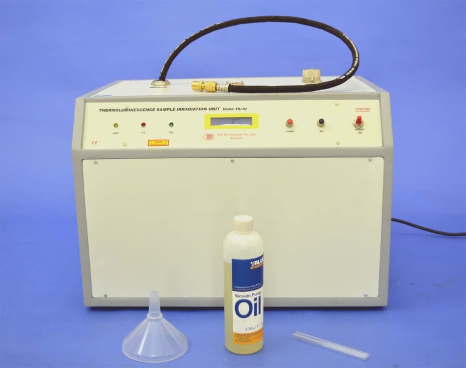 Thermoluminescence Irradiation Unit (TIU-02) — view 1