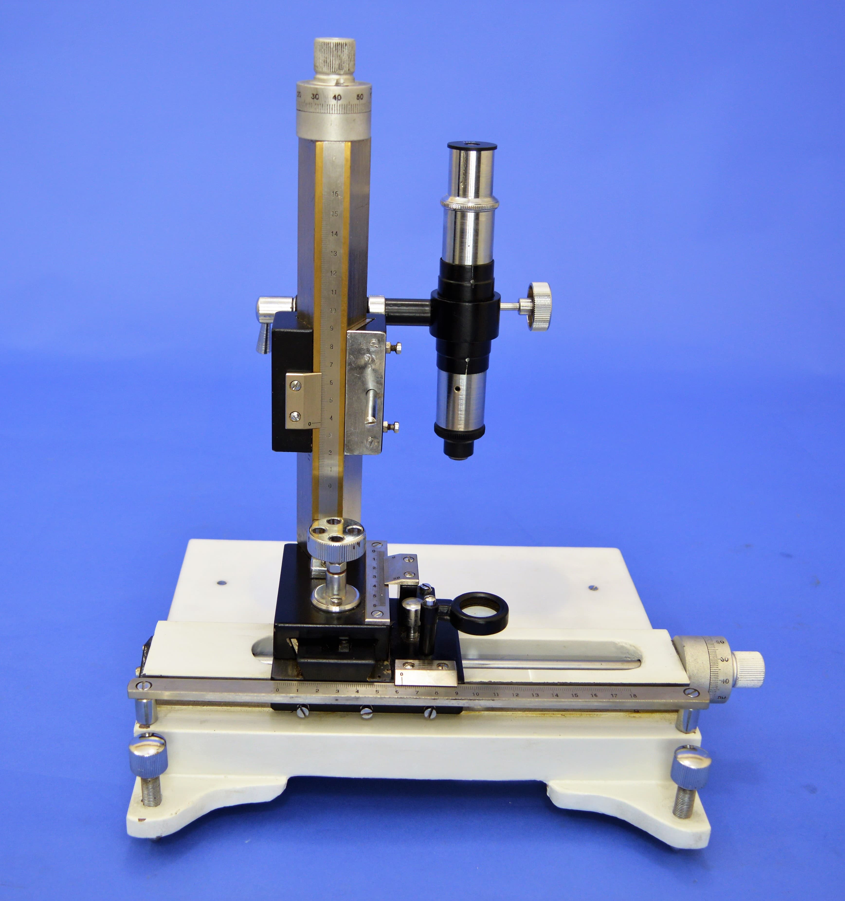 Travelling Microscope (TVM-03) — view 1